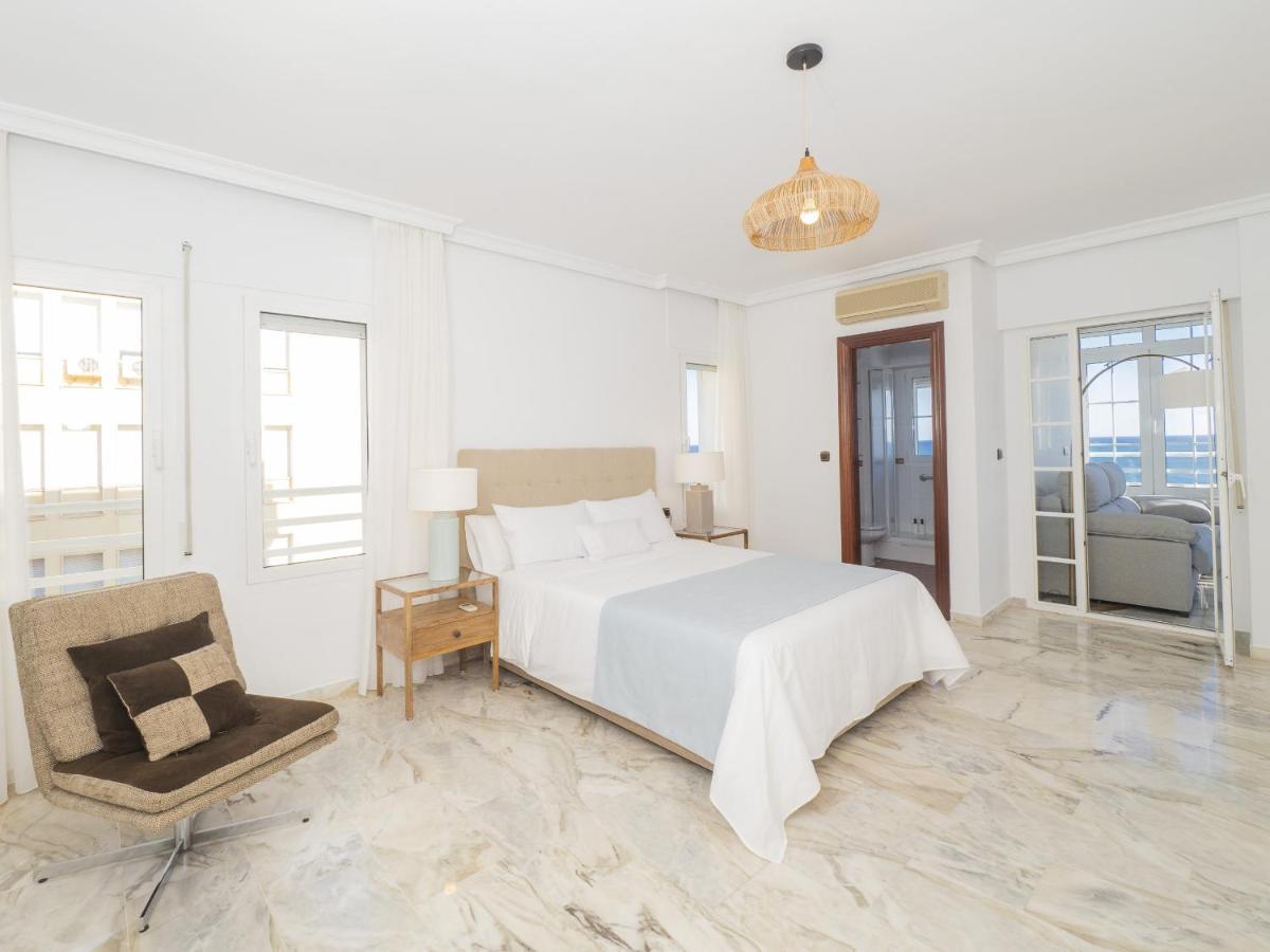 Apartment Cubo's Seaview Port & Free Parking Málaga