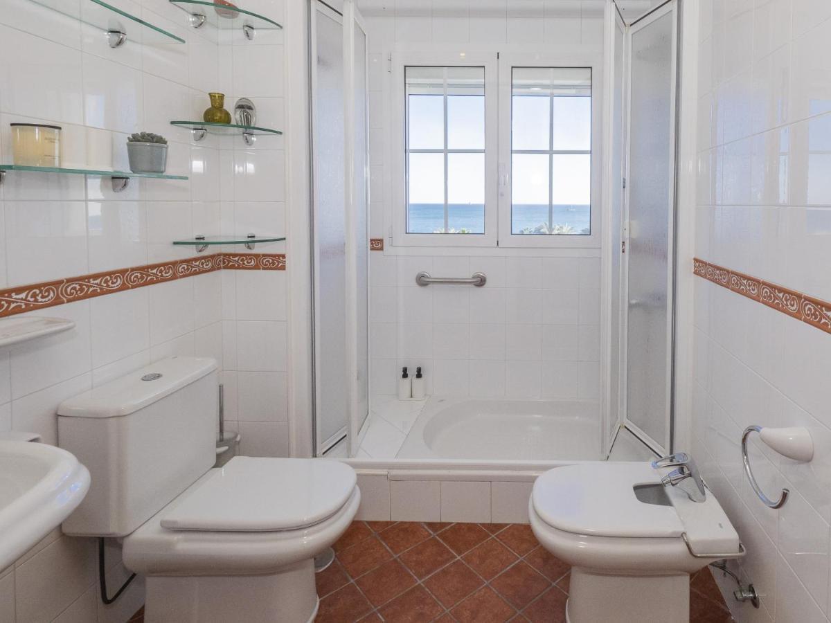 Apartment Cubo's Seaview Port & Free Parking