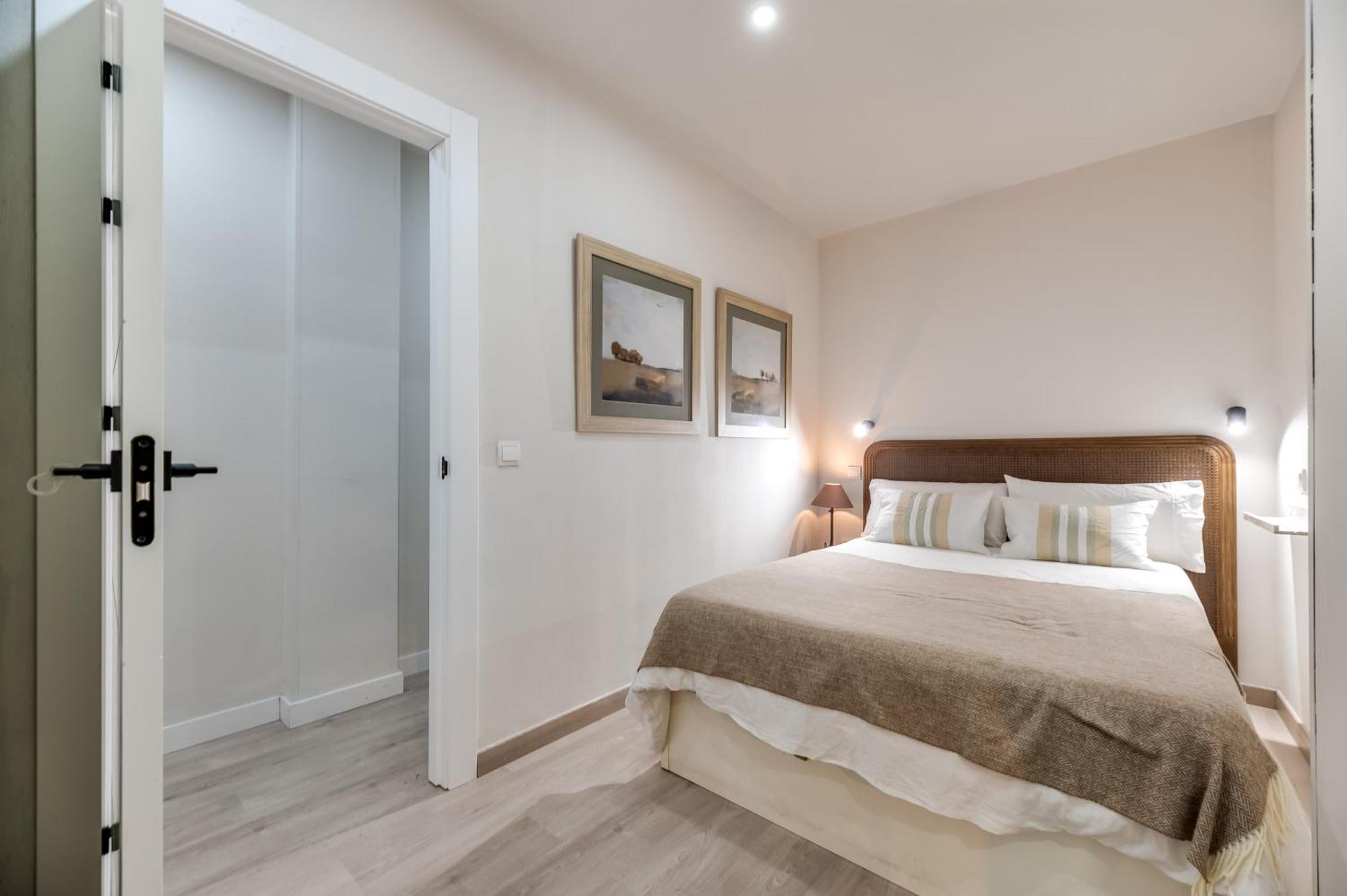 Victoria 16 Premium By Nagoa Homes Apartment *
