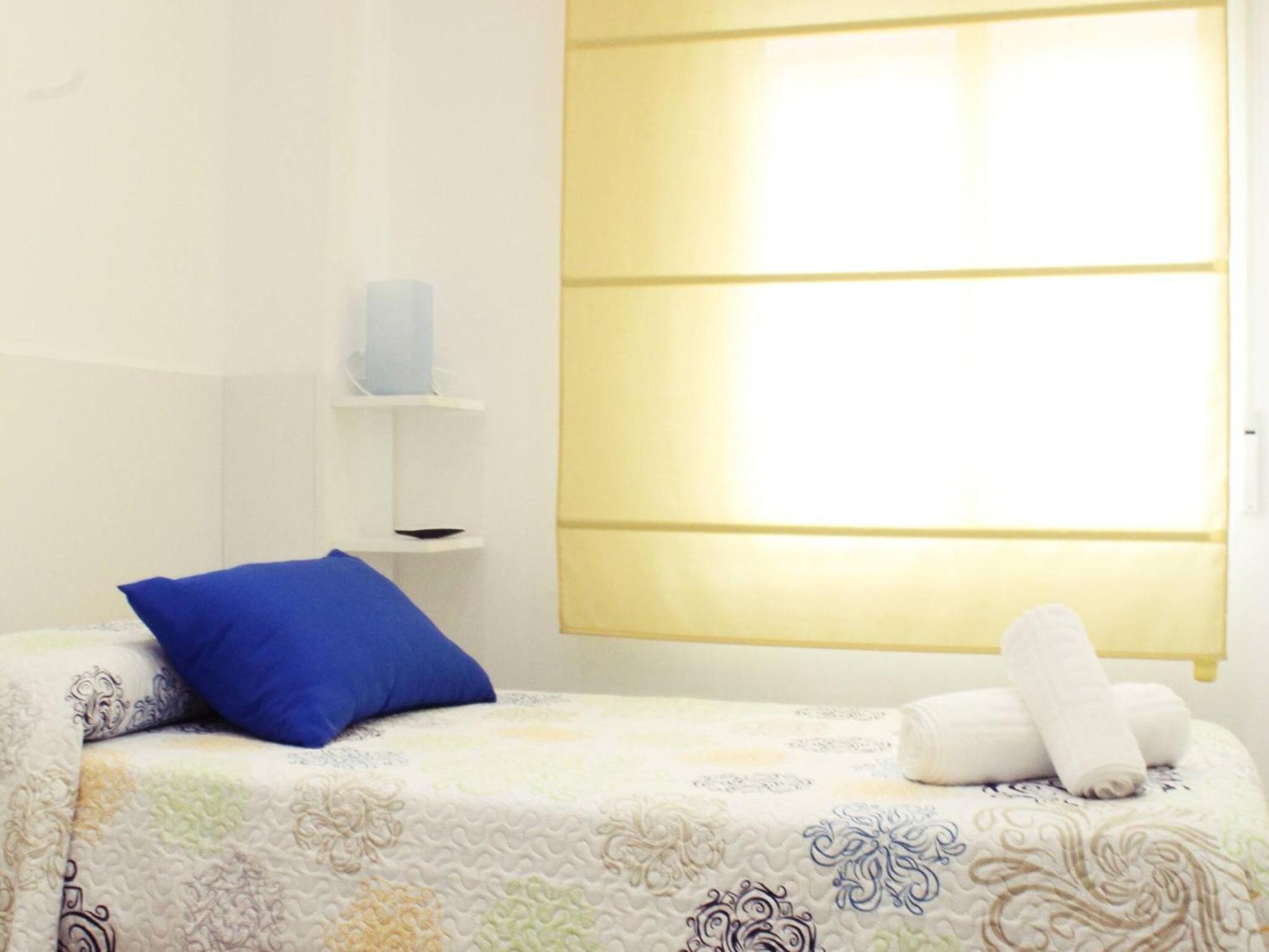 Apartment Coqueto Y Luminoso De Tres Malaga