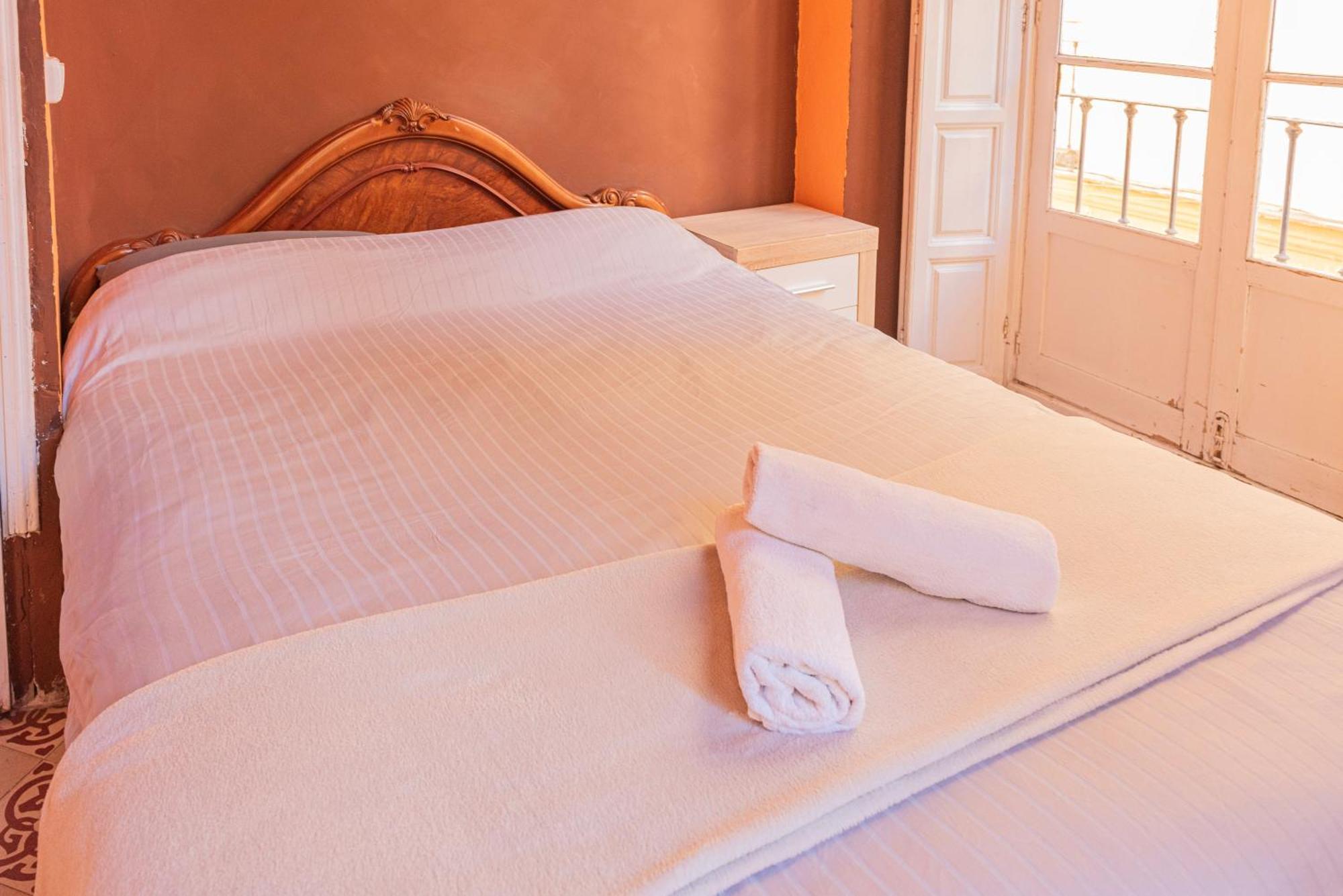 Habitación en casa particular Private In Historic Building On The Square Málaga