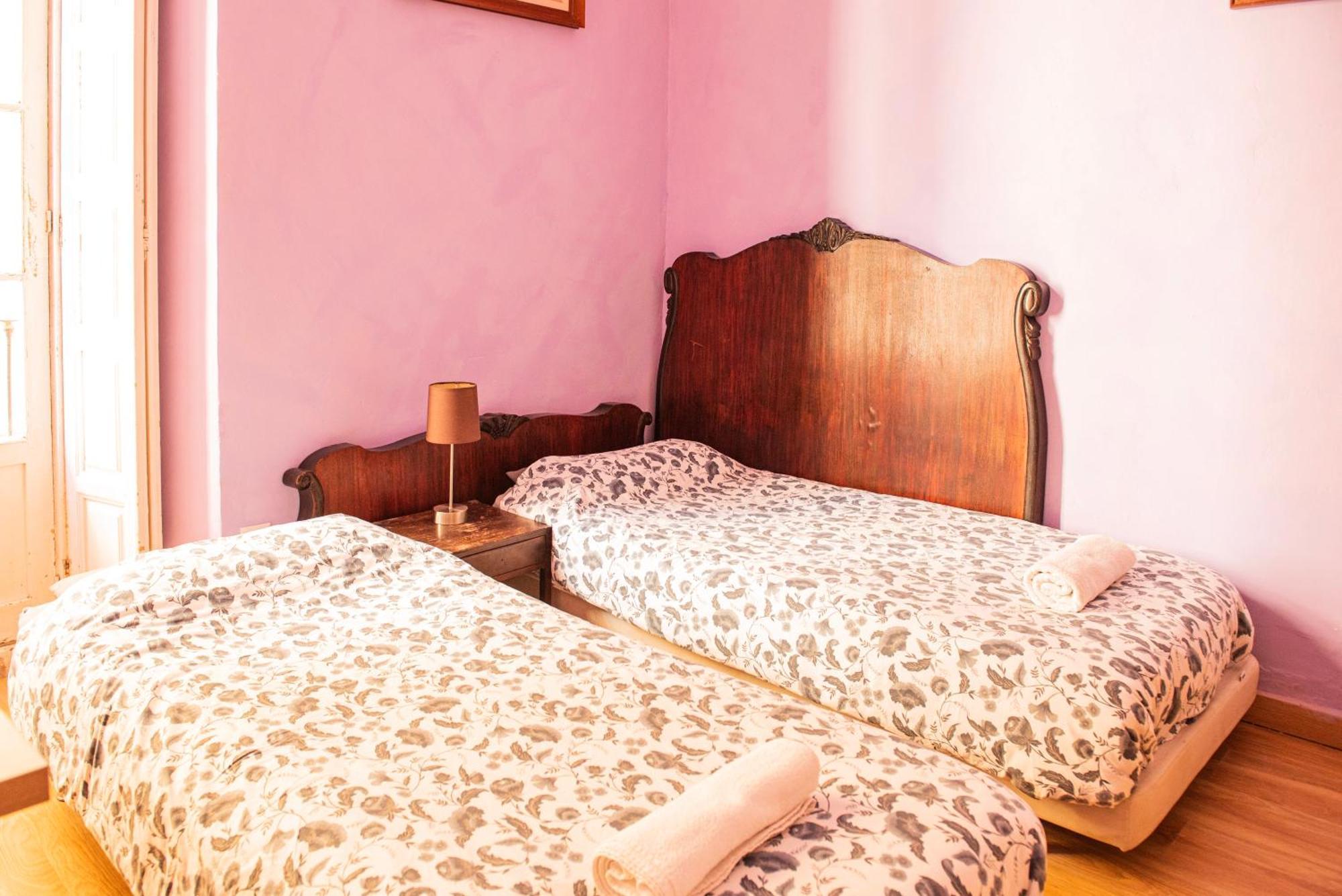Private In Historic Building On The Square Habitación en casa particular