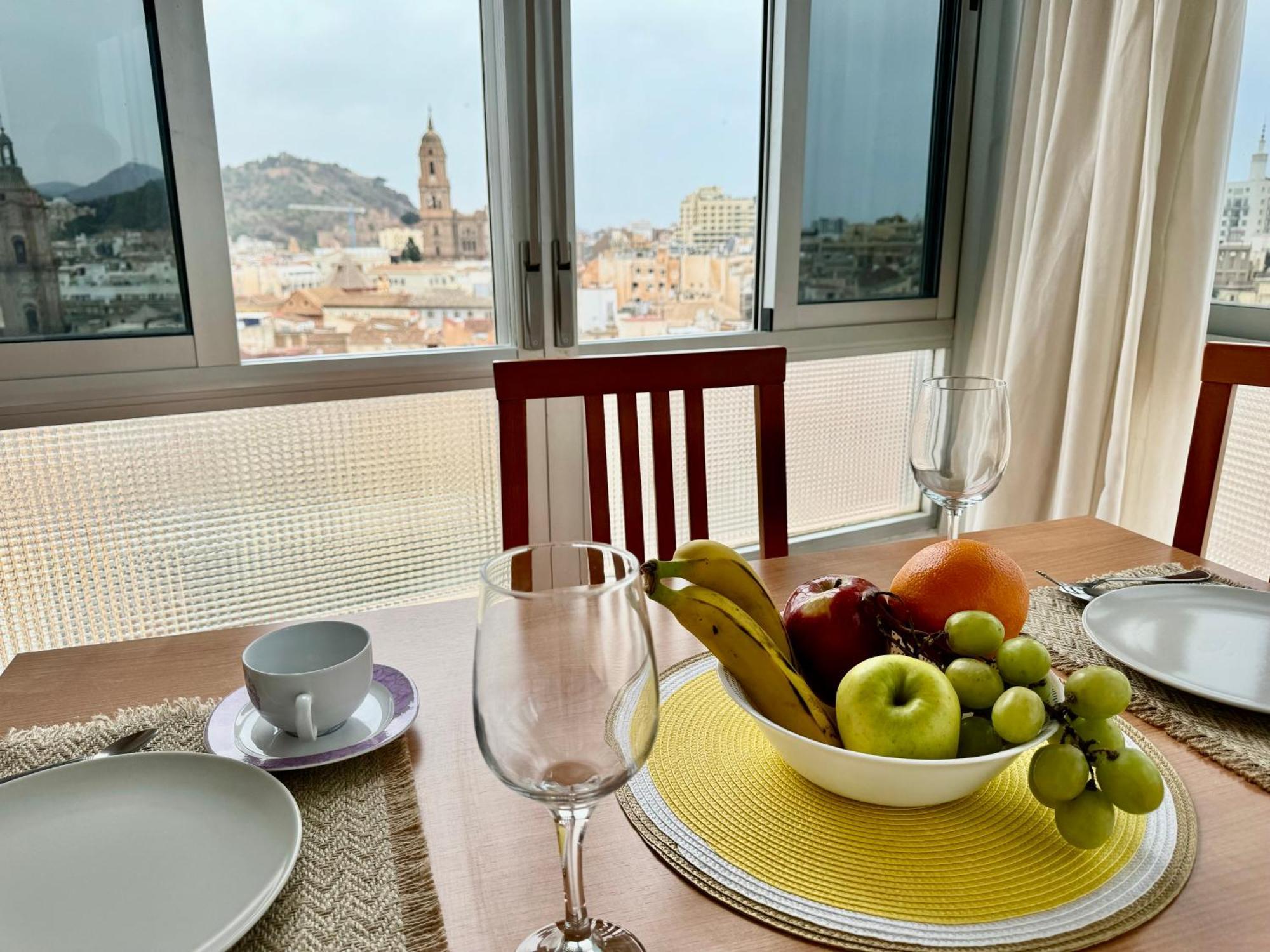 Amazing Tower Of Apartment Malaga
