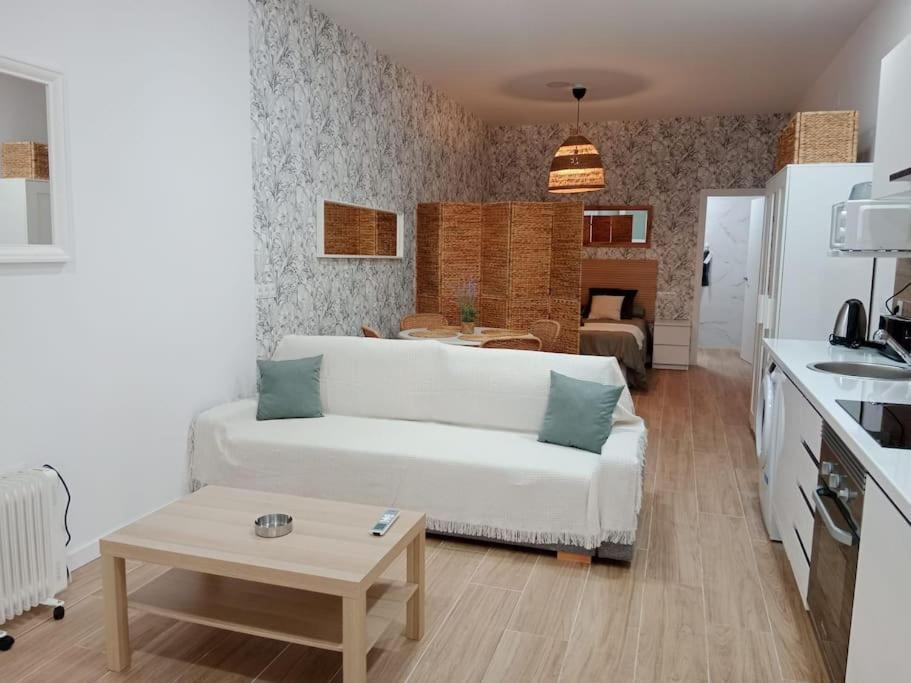 Estudio El Torcal Apartment *