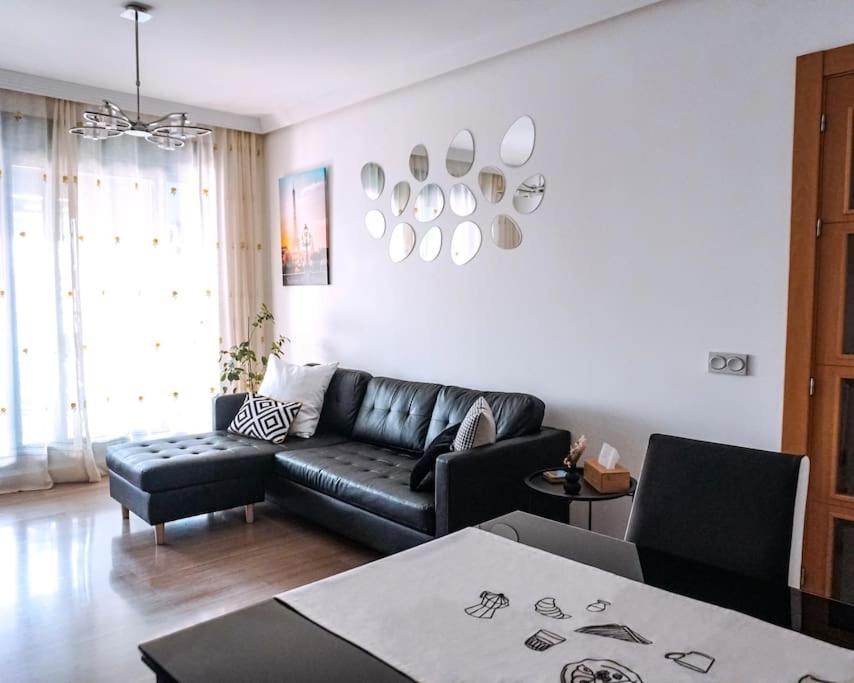 Apartamento Alma Malaguena: 1era Linea Playa Málaga