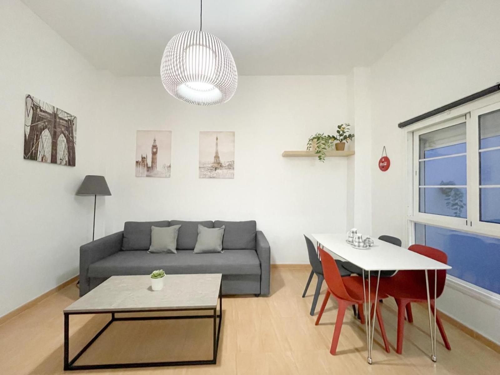 Plz De La Merced Solera Apartment *
