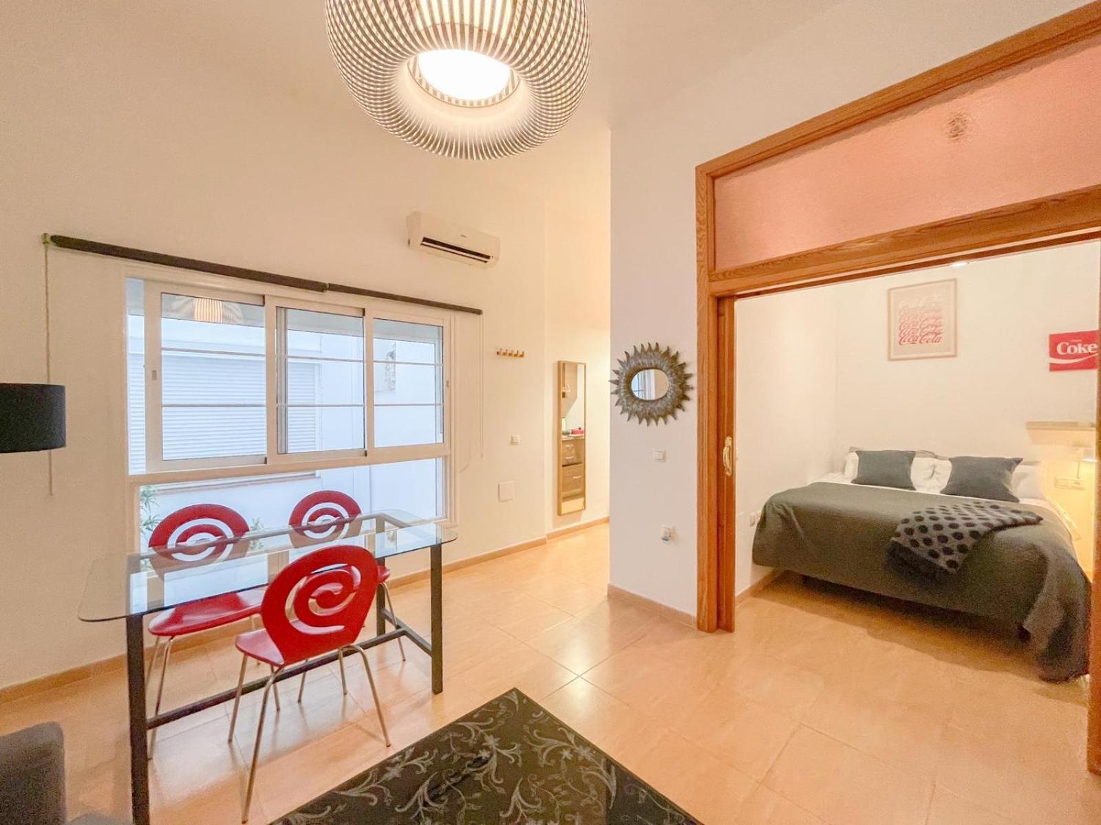 Plz De La Merced Solera Apartment *