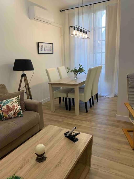 Luxury Apart, Centro