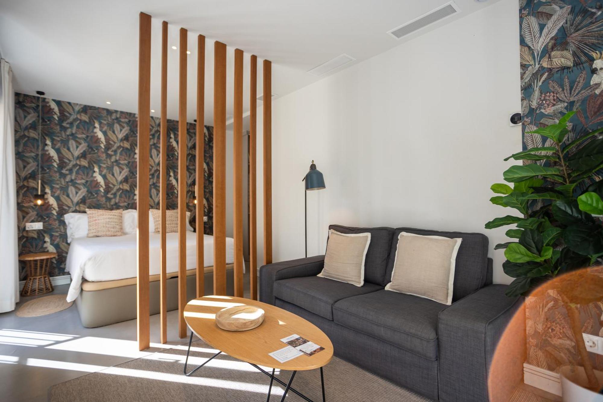 Apartment 7 Dreams *