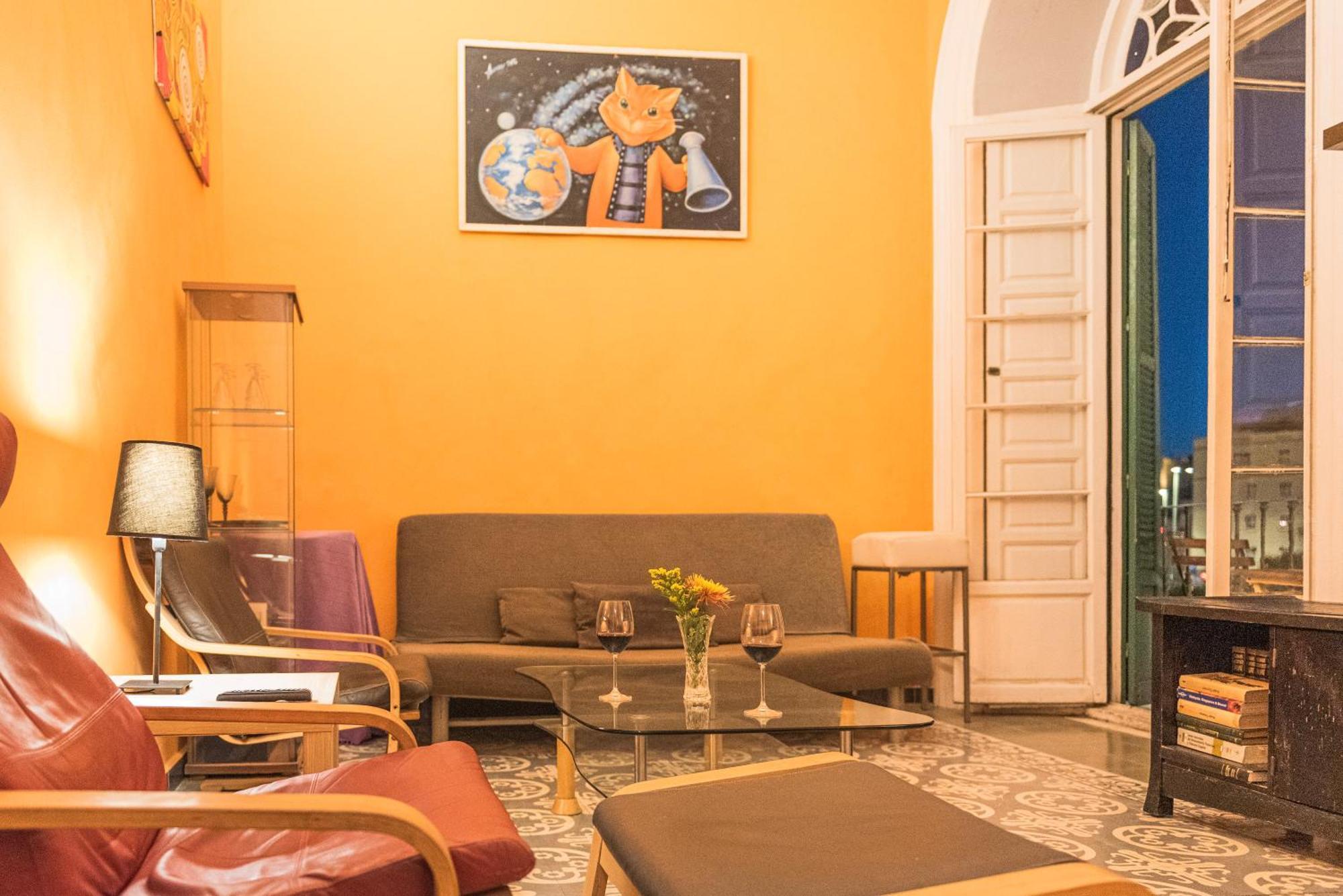 Habitación en casa particular Private In Historic Building On The Square