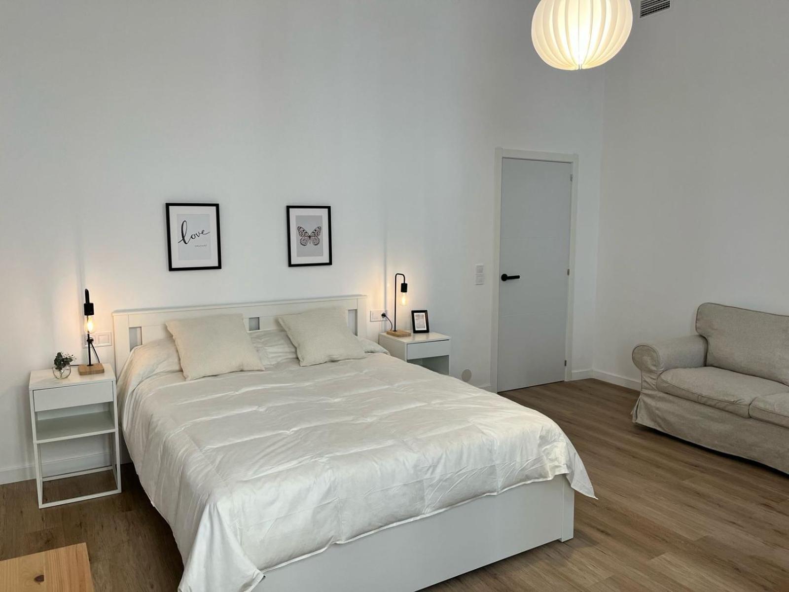 Larios Hostel *