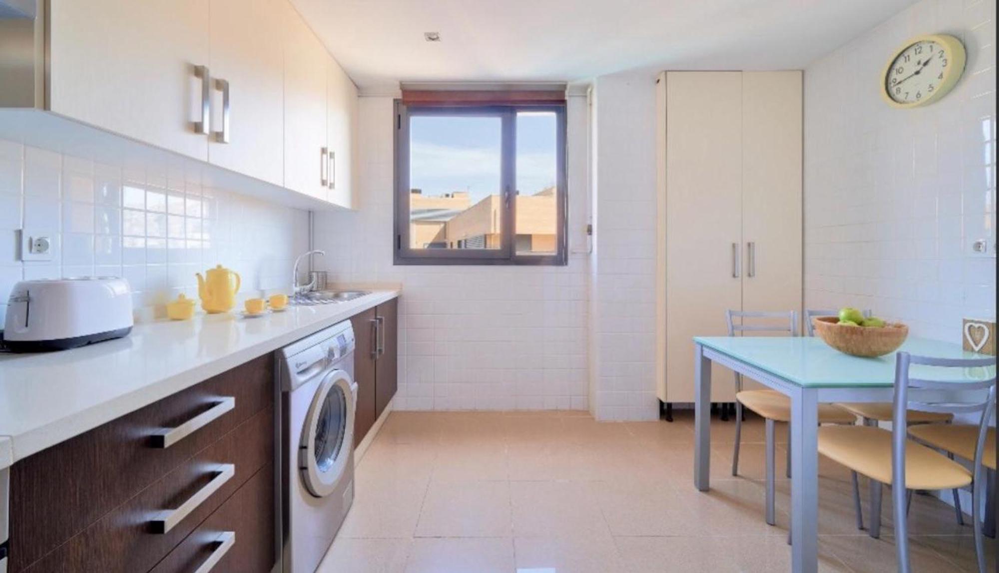 Holidays2malaga Heroe De Sostoa Con Piscina Junto Estacion Ave Y Playa Apartment Malaga