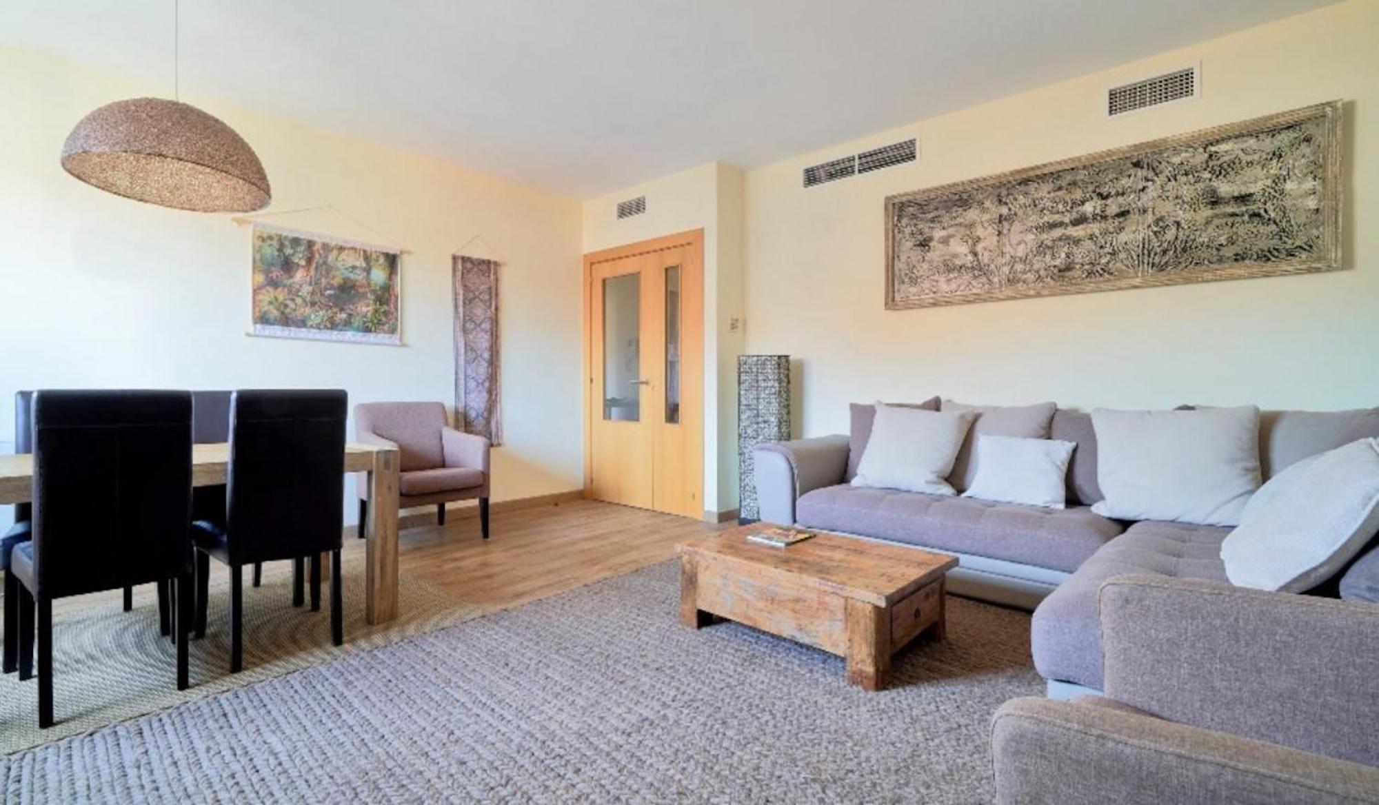 Apartment Holidays2malaga Heroe De Sostoa Con Piscina Junto Estacion Ave Y Playa