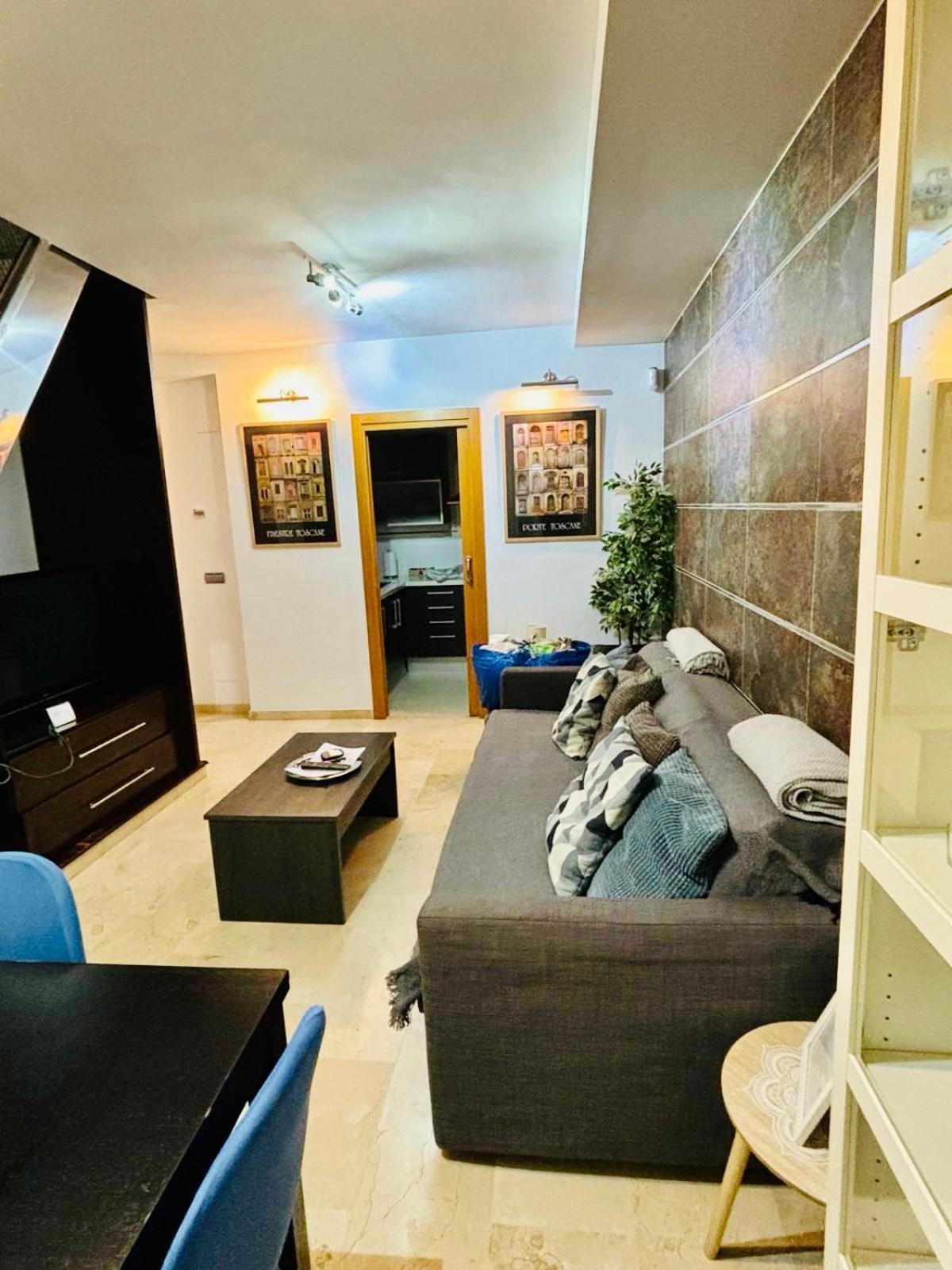 Duplex Premium Center *