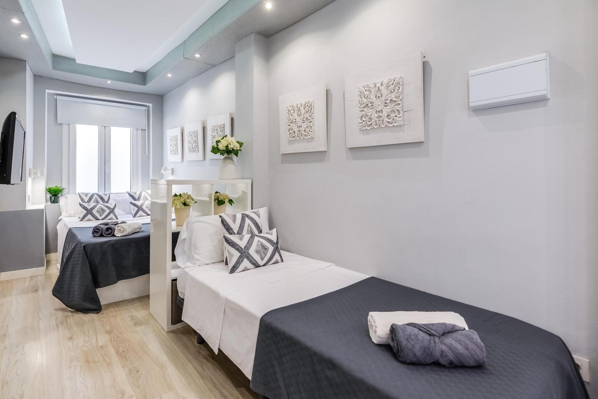 Xpce Merced Square - Picasso Apartment