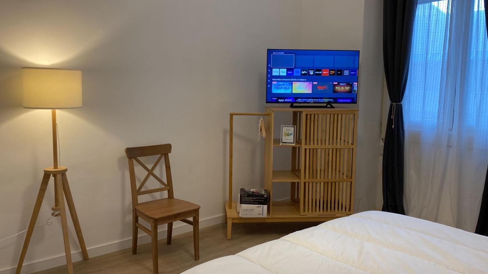 Larios Hostal *