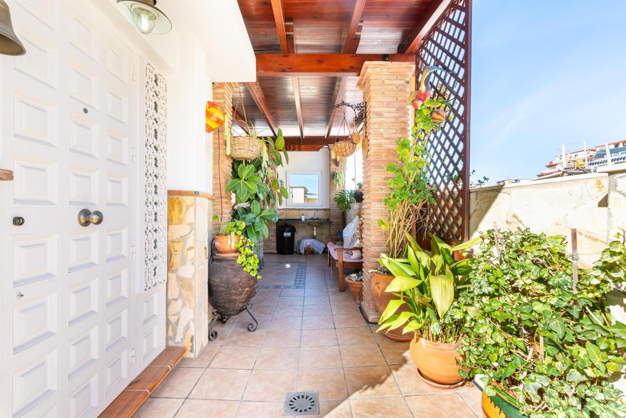 Mcgomez House *