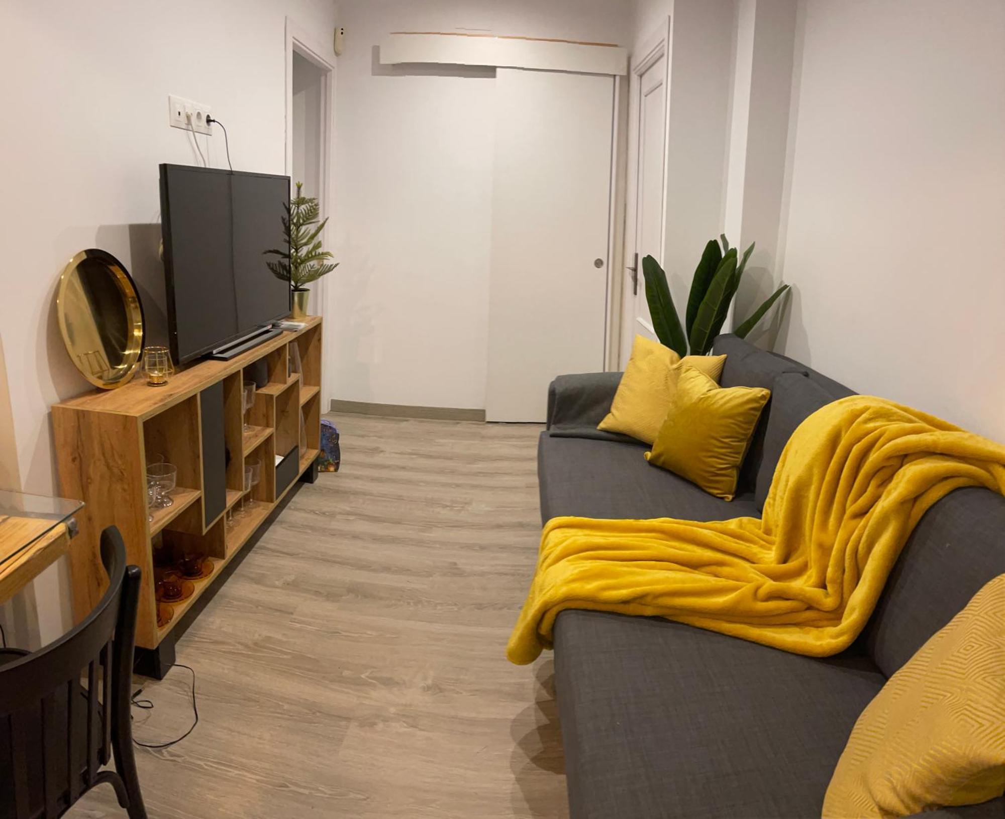 Nuestro Rincon Del Teatro Antonio Banderas Soho Apartment *
