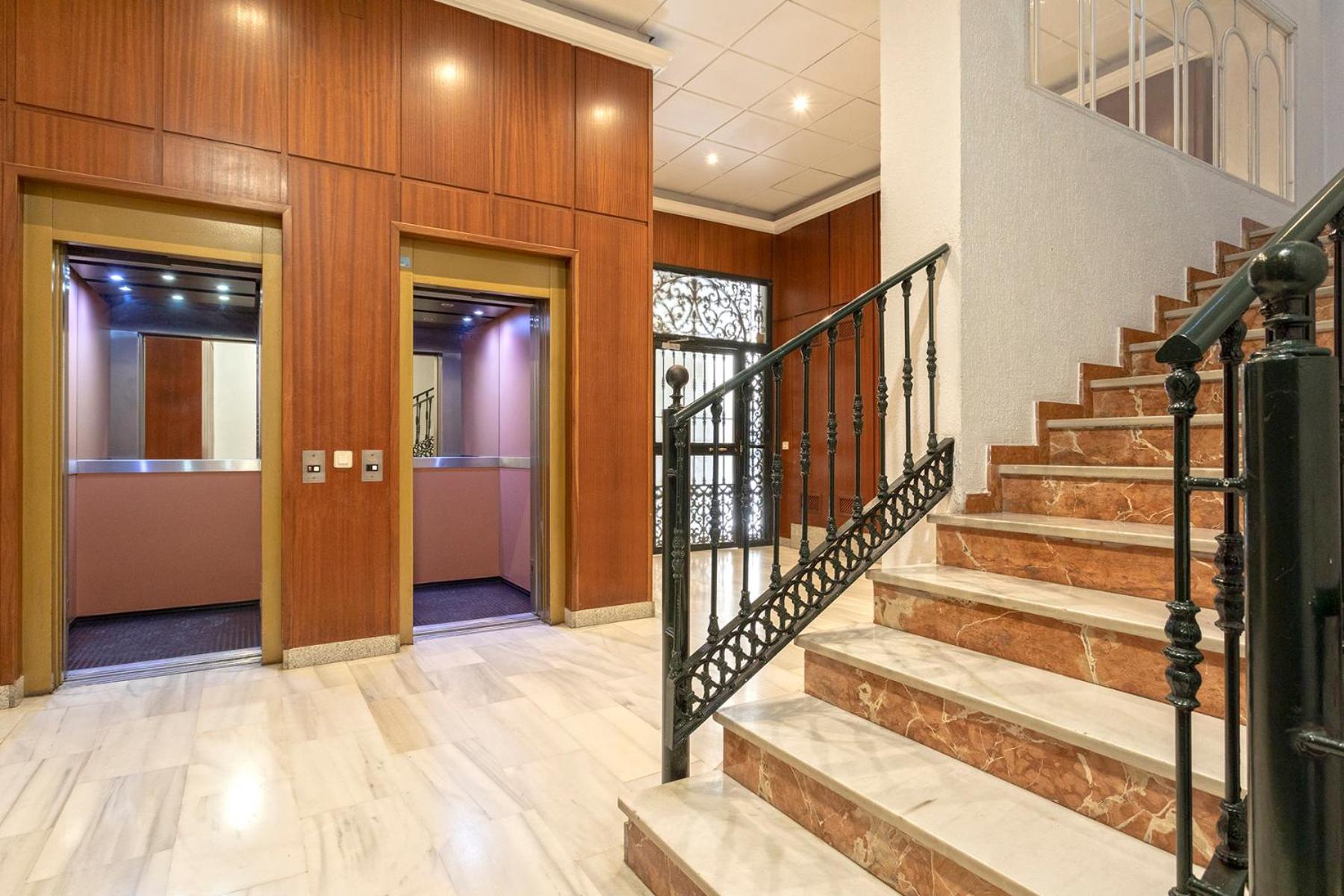 Balcon Y Parking Carreteria 77 Appartement