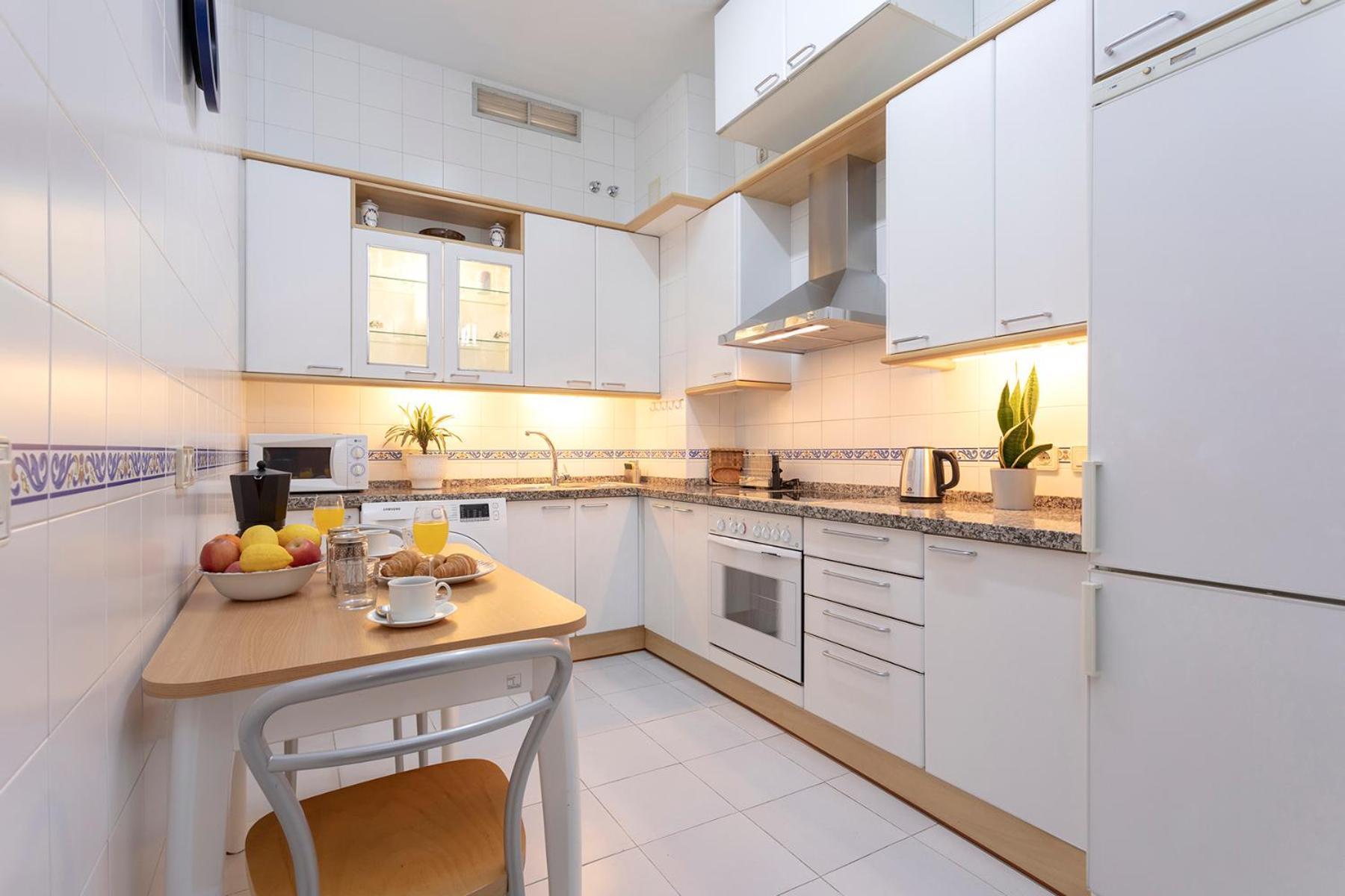 Appartement Balcon Y Parking Carreteria 77 *