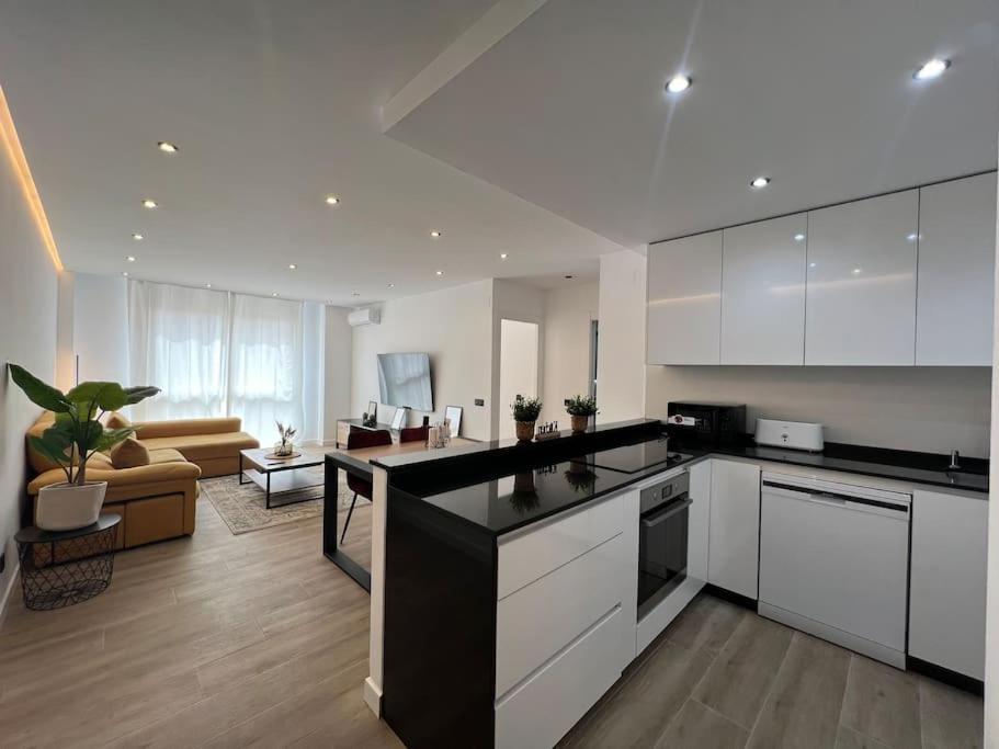 Apartment Carrera Ii & Old Town By Ele
