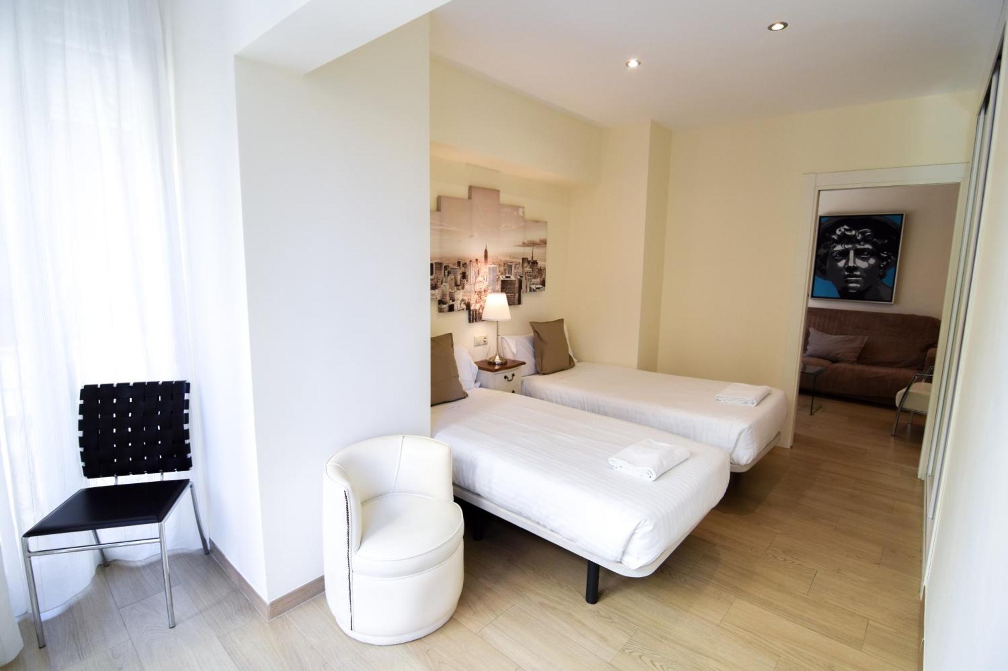 Malagueta Beachside Charm Apartment