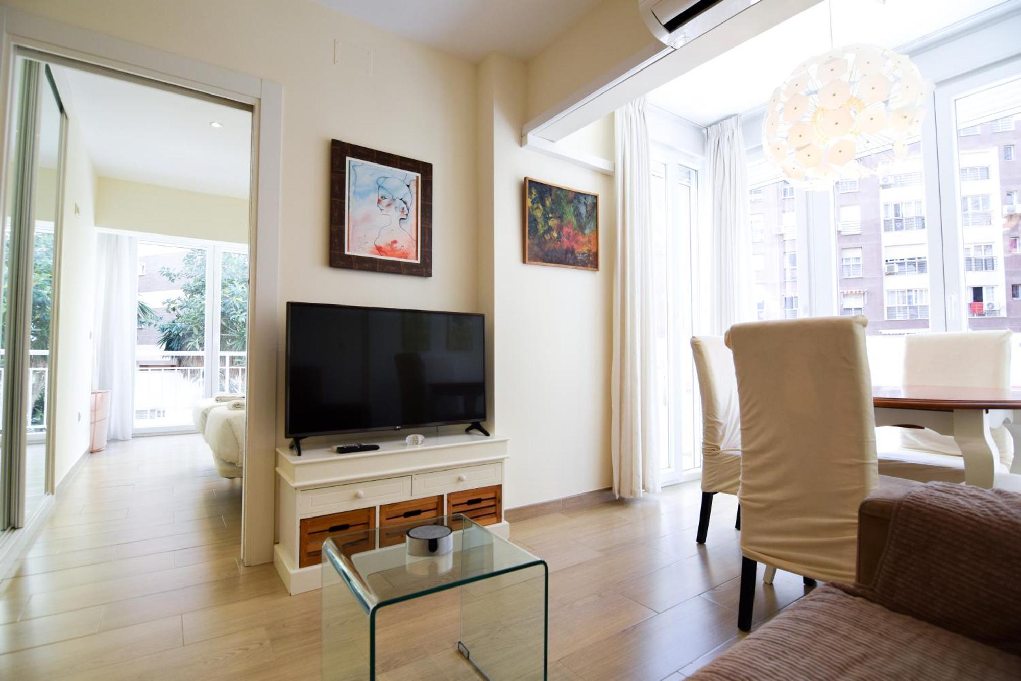 Apartment Malagueta Beachside Charm *