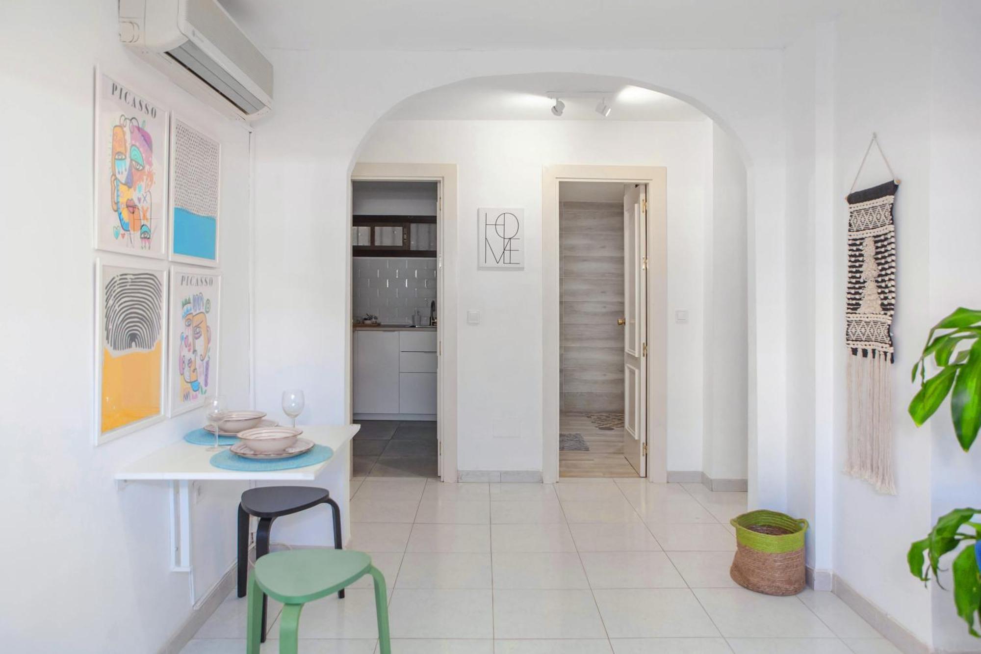 Picasso's Dream Cozy & Chic Attic Plaza Merced Appartement *