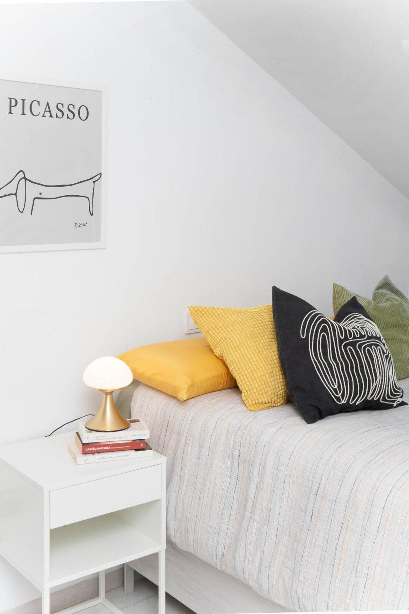 Picasso's Dream Cozy & Chic Attic Plaza Merced Appartement Málaga