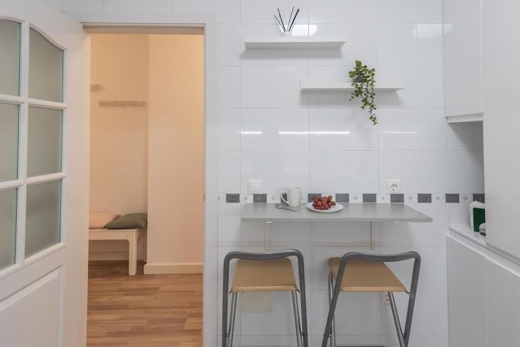 Apartment Near The Centre + Free Parking