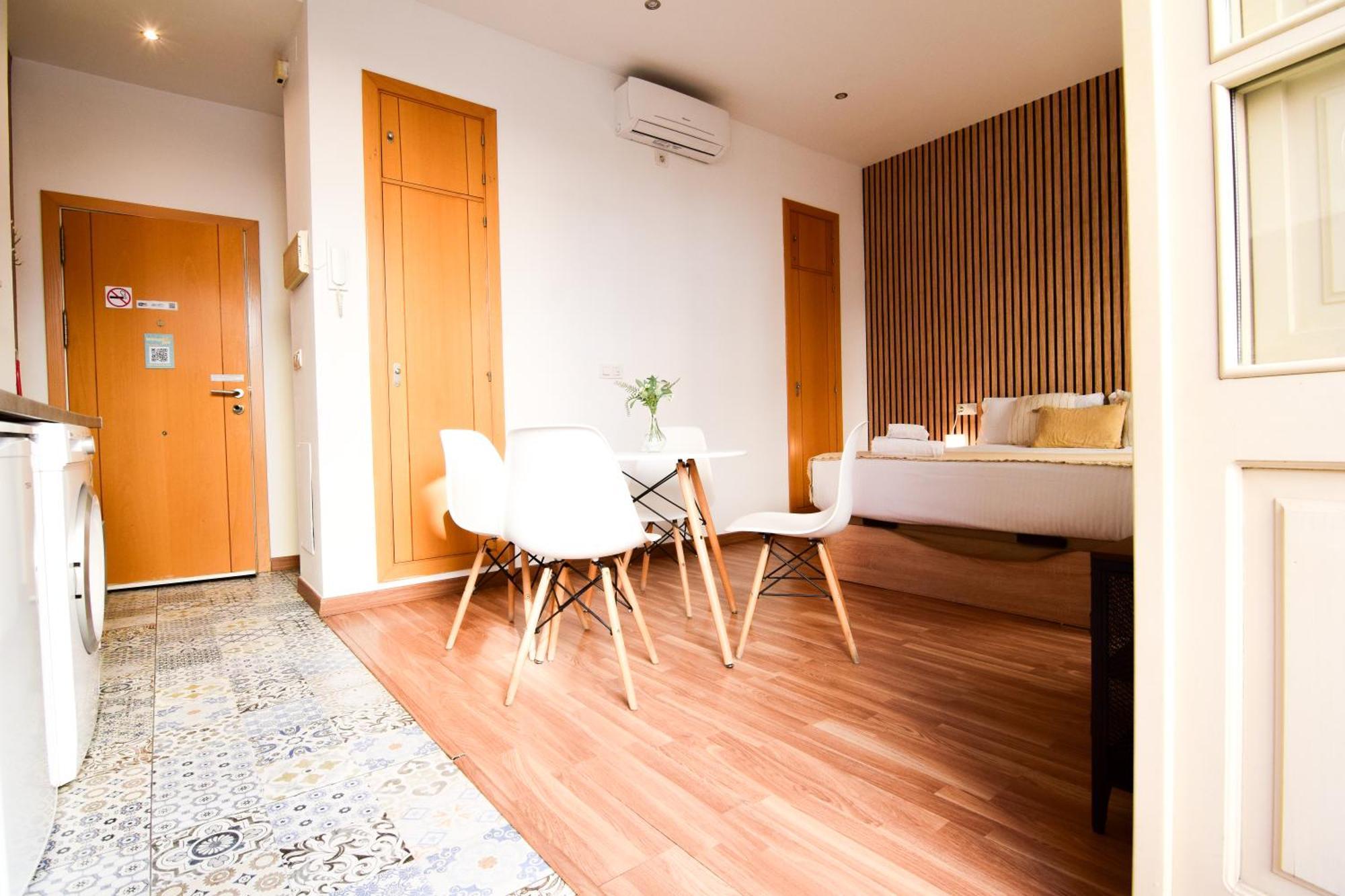 Letmalaga Carreteria 82' Apartamento *