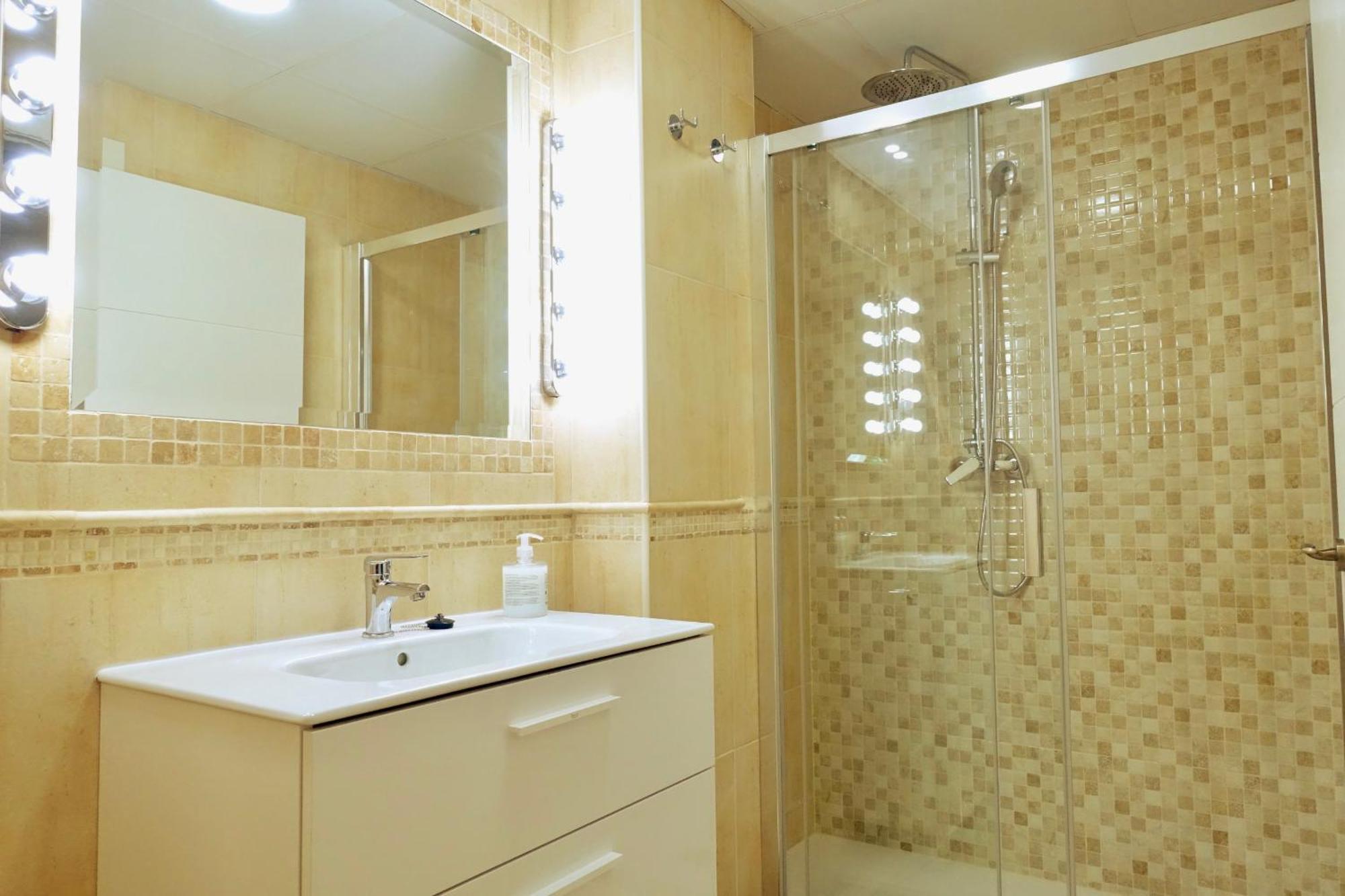 Apartment Large With Great Views Malaga