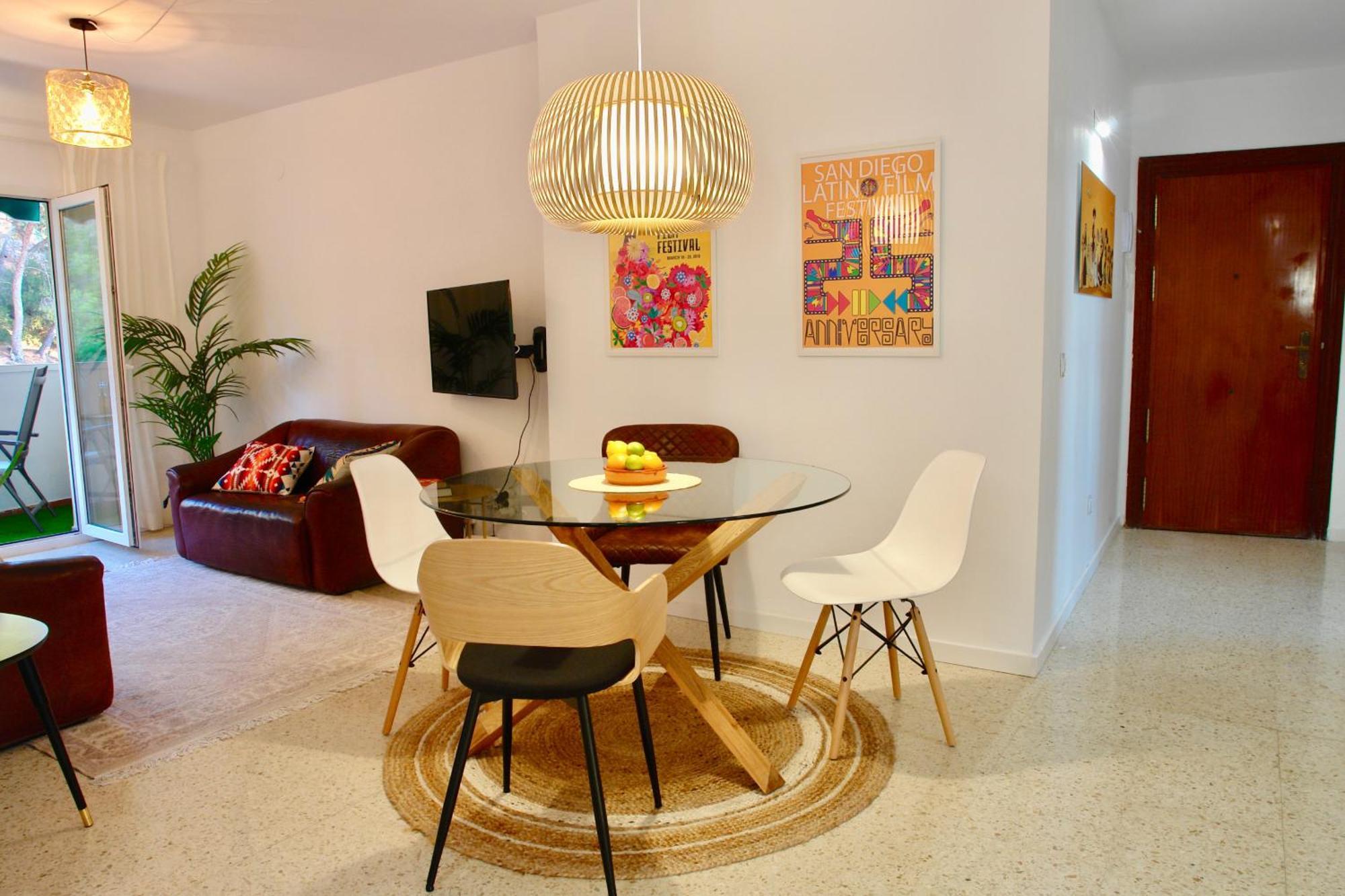 Large With Great Views Apartment