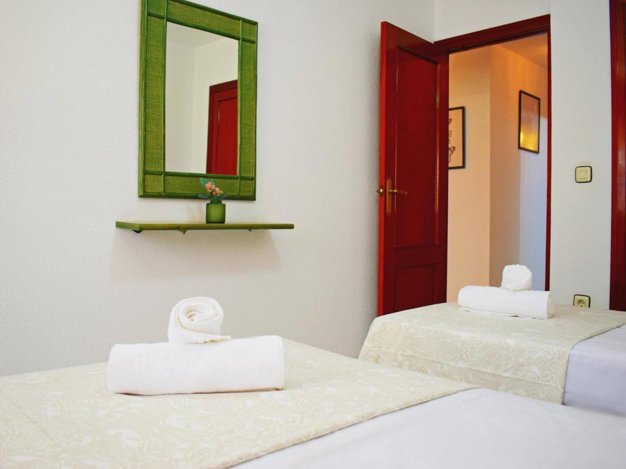 Amplio Y Luminoso Cerca Del Centro Y La Playa Con Piscina Y Parking Privado Apartment Málaga