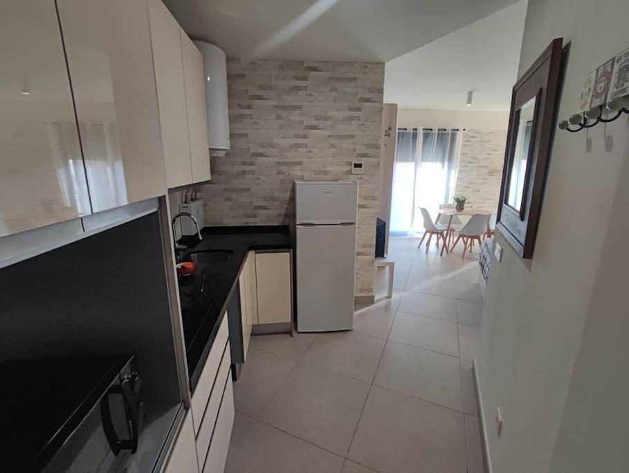 Nuevo Estudio Con Parking Gratis Apartment