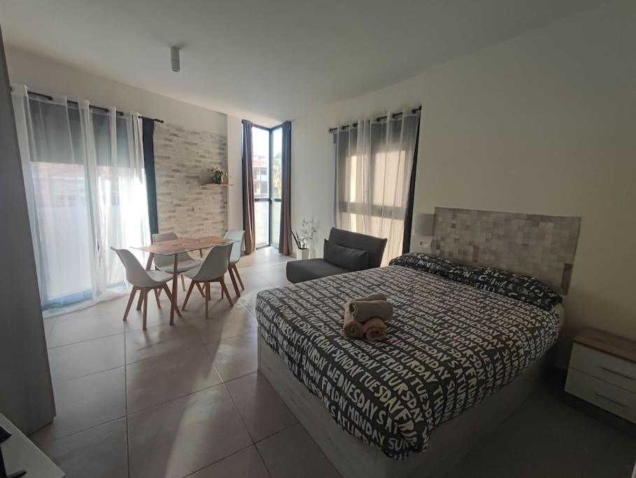 Nuevo Estudio Con Parking Gratis * Malaga