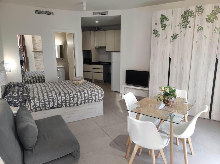 Nuevo Estudio Con Parking Gratis * Malaga