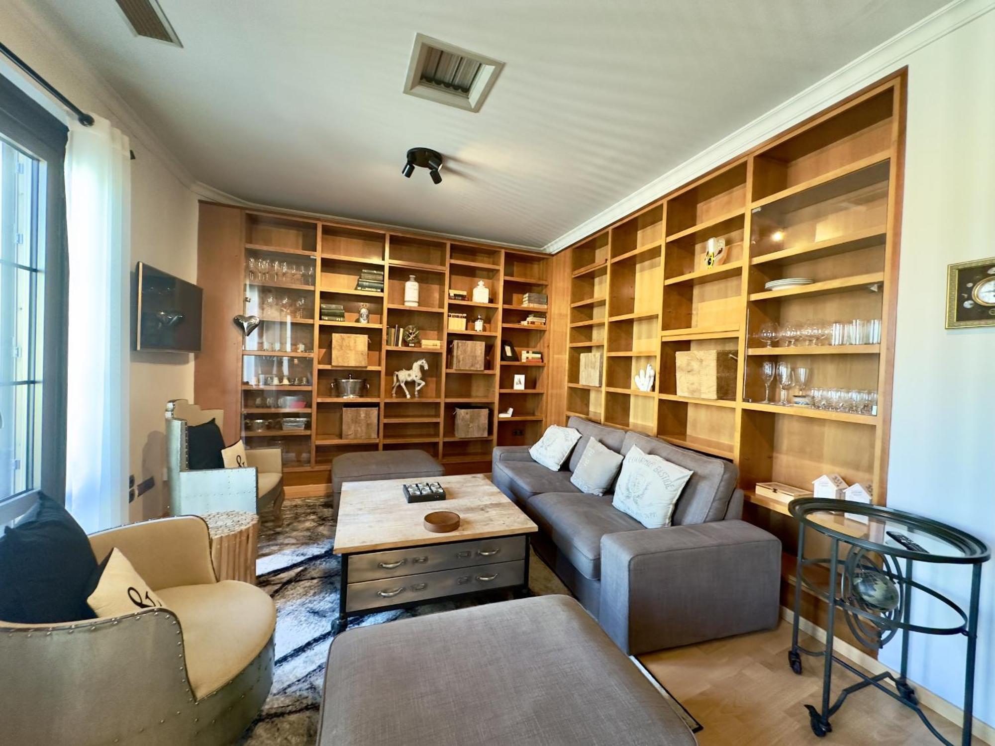 Apartment Urbe10 Plaza De Uncibay 3 Bedrooms Apatment Málaga