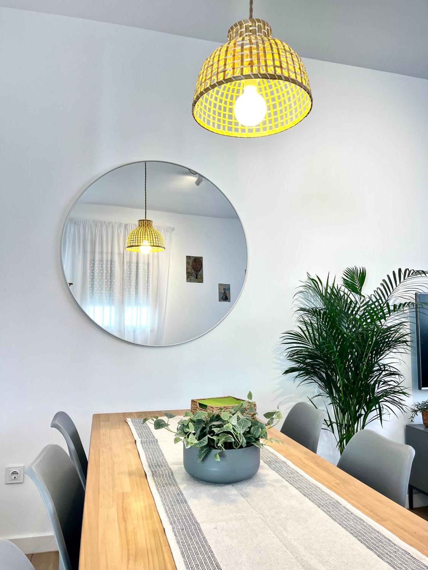 Vakantiehuis Regimiento 2, Center, New, Quite, Breakfast Included, Parking On Request, Rg