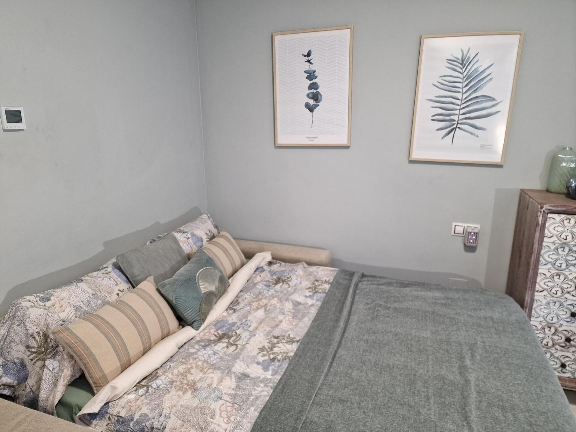 Sun & Palms - Cozy Flat In Quiet Neighbourhood With A Great Pool Area Malaga