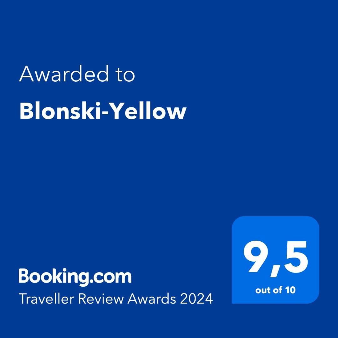 Blonski-yellow Apartment *