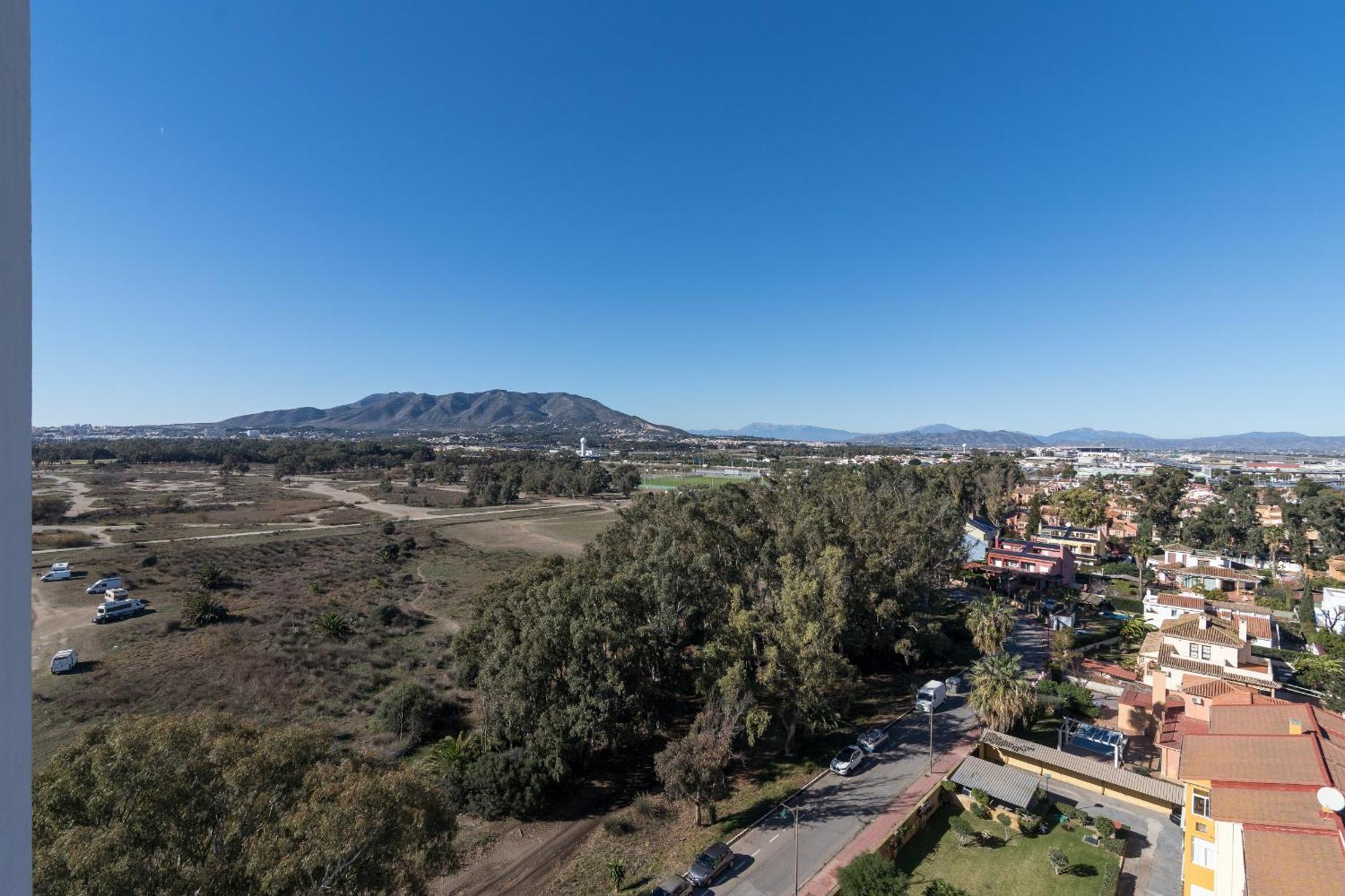 Homes Hesperides 914 * Malaga