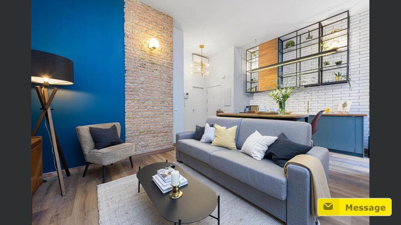 Apartment Glamorous Nino De Guevara On The Center