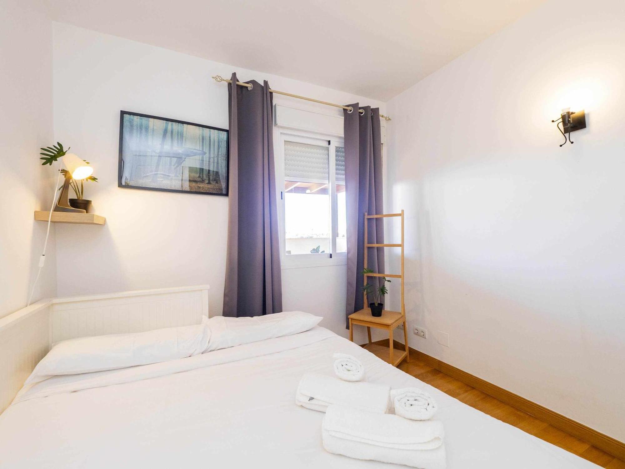 Atico Con Vistas Al Mar Piscina Y Parking Malaga