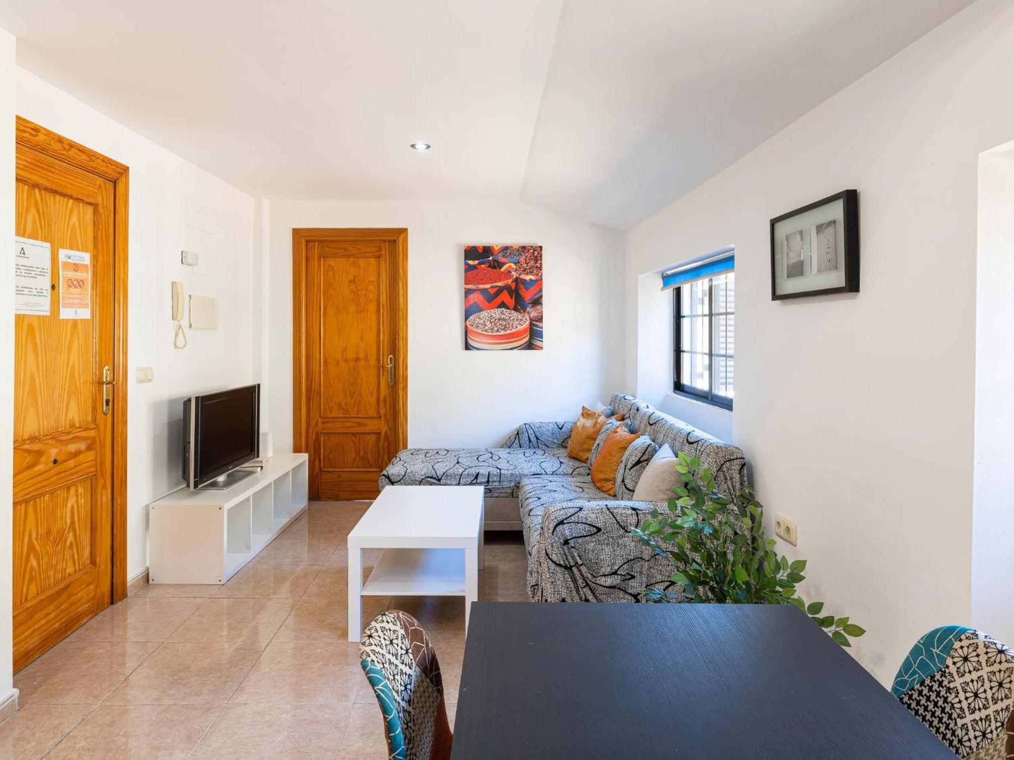 H2m Lazcano With Sunny Terrace In Old Town Appartement *