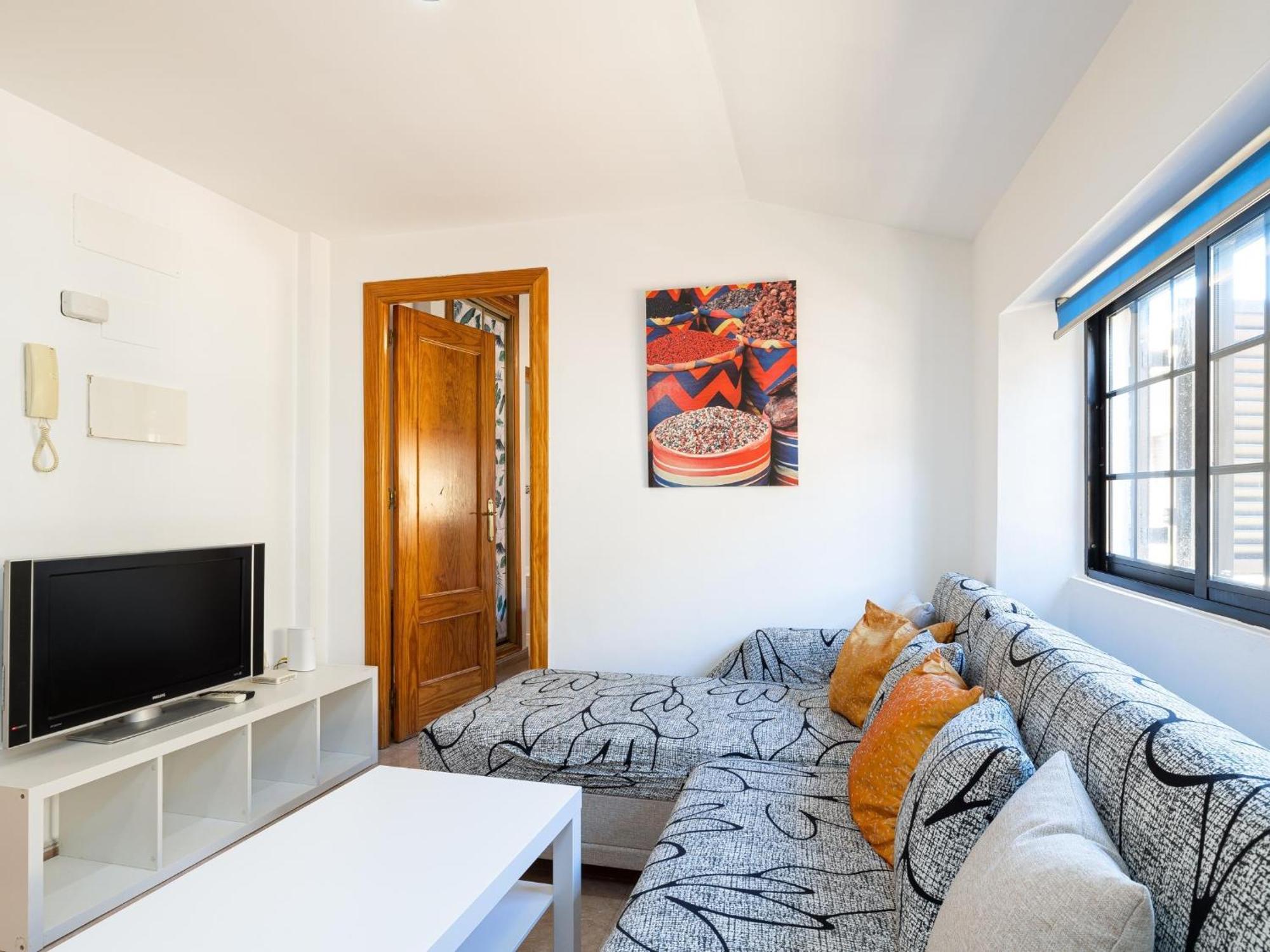 H2m Lazcano With Sunny Terrace In Old Town Appartement Málaga