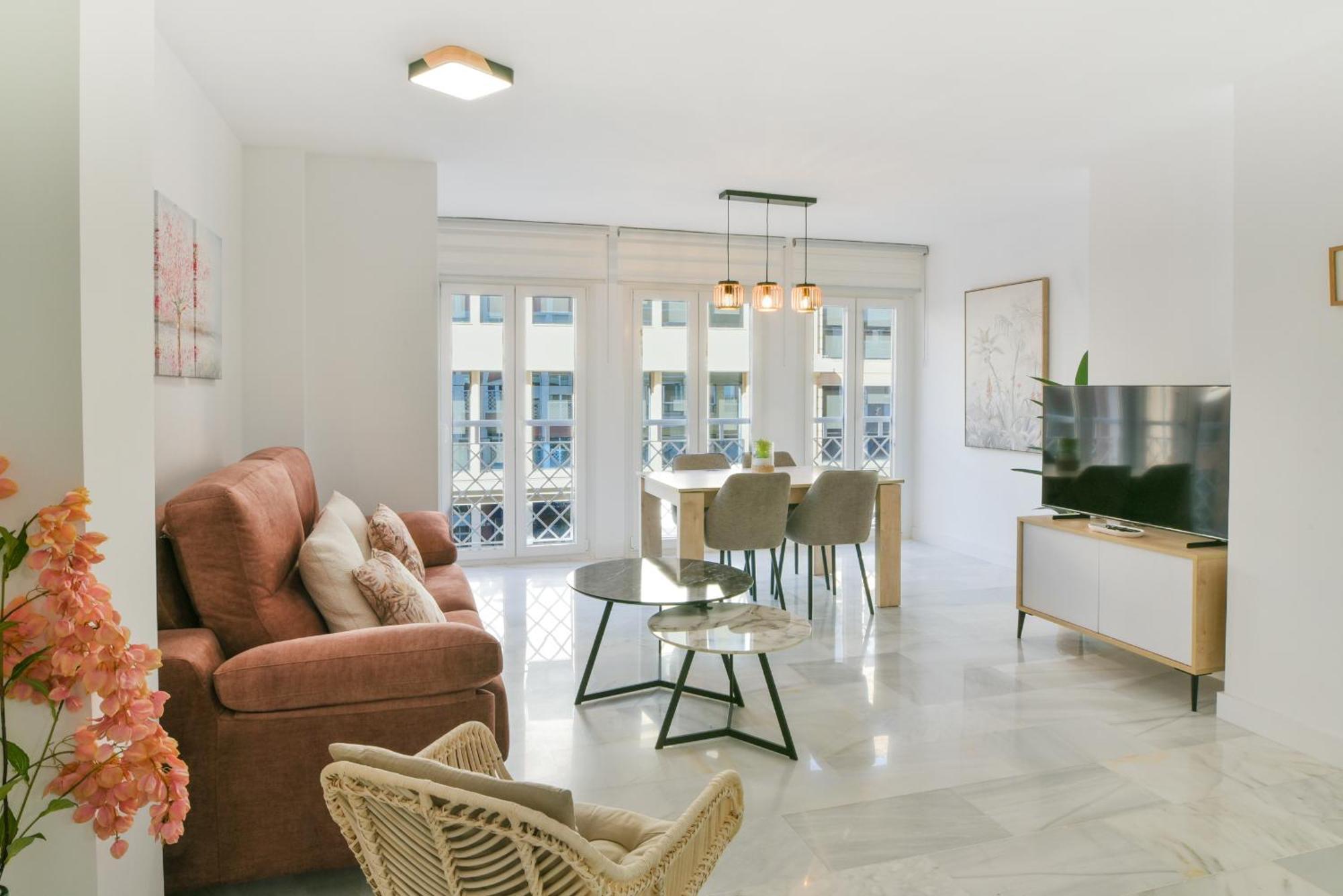 Apartment Magnificent- 2bd 2bth- Center Malaga