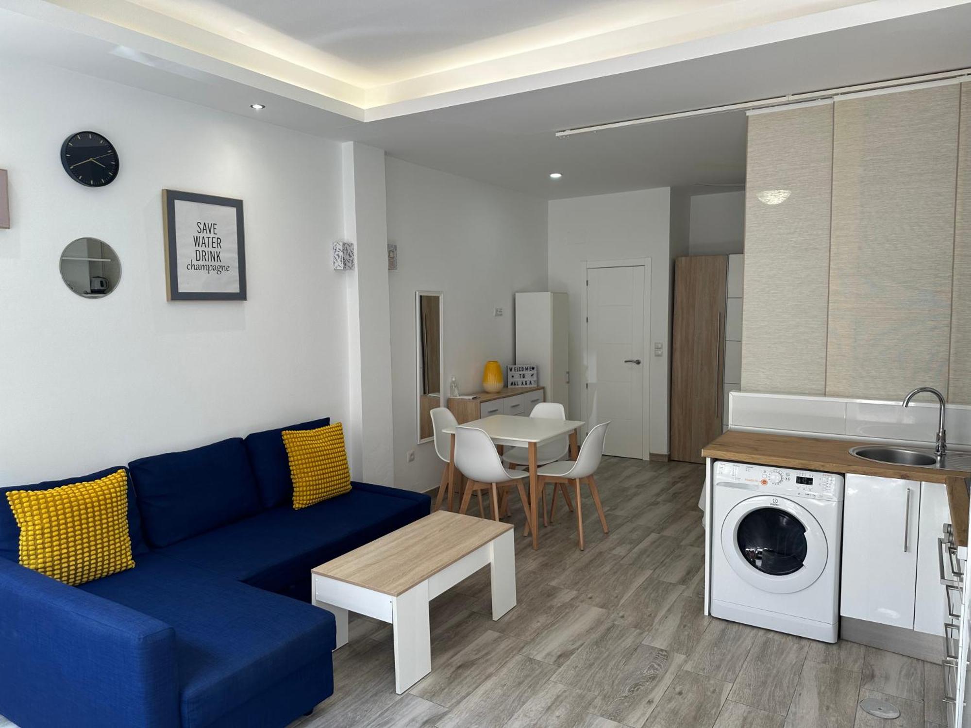 Estudio Eugenio Gross Apartment