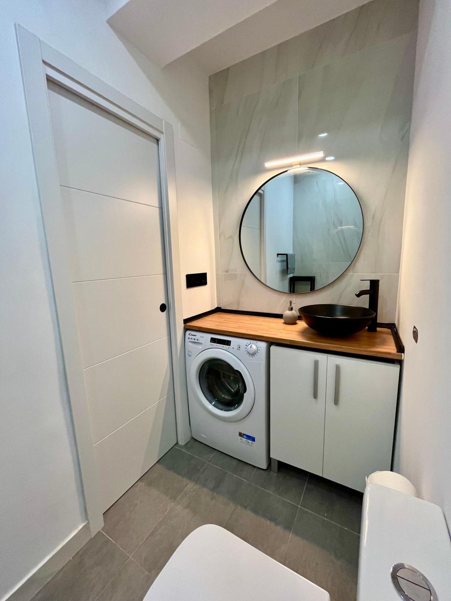 Apartment Piso Picasso, Modern In The Heart Of *