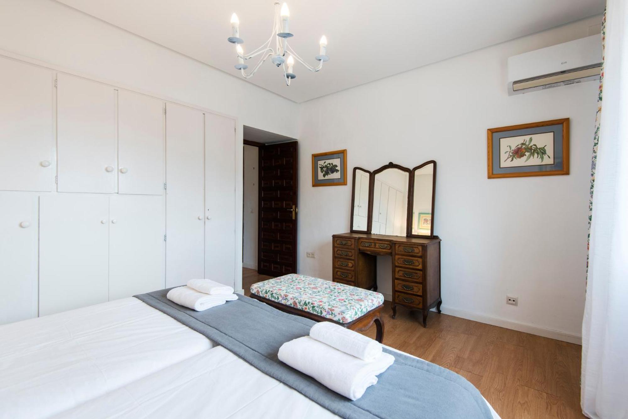 Queen Of The Ocean Villa: Stately Style House With Pool Ferienhaus Málaga